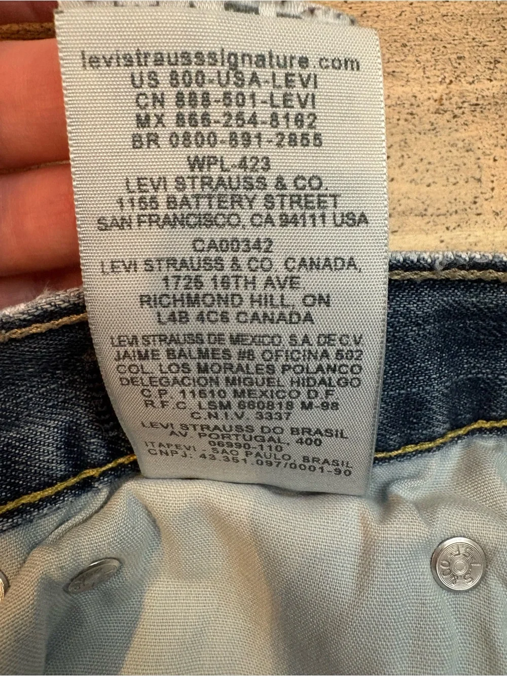 Signature by Levi’s Boys 14 Reg Bootcut Jeans Adjustable Waist VGUC Medium Wash